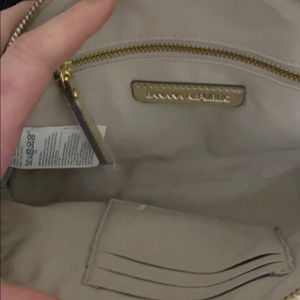 Banana republic pineapple tote - Picture 3 of 3
